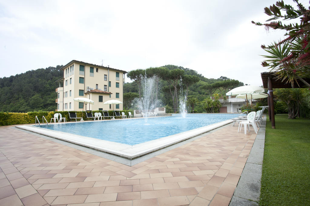 Hotel Grappolo D'Oro Pietrasanta Exterior foto